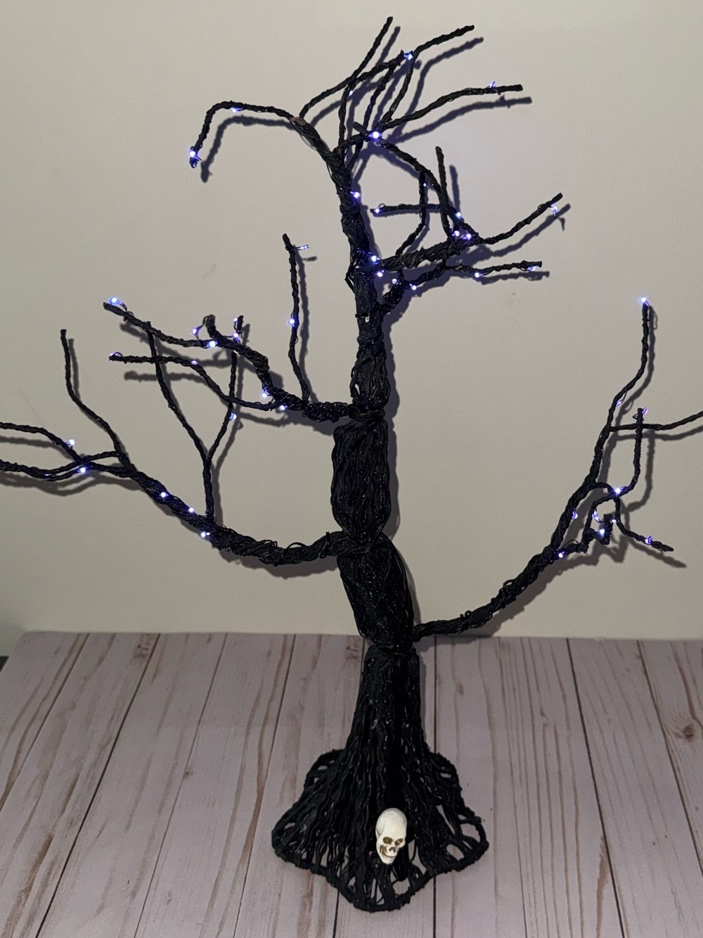 Halloween LED tree - Picture 8 of 10